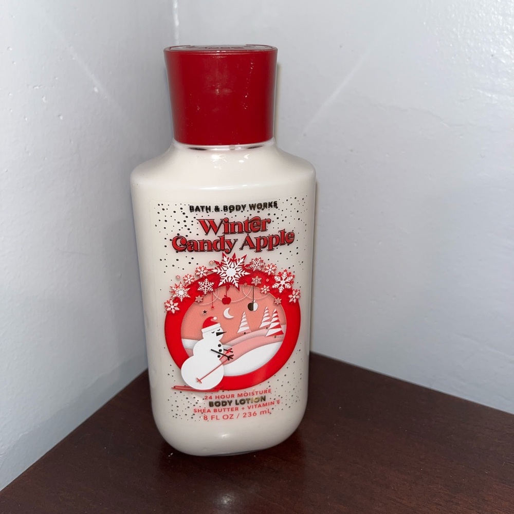Bath & Body Works Winter Candy Apple lotion!